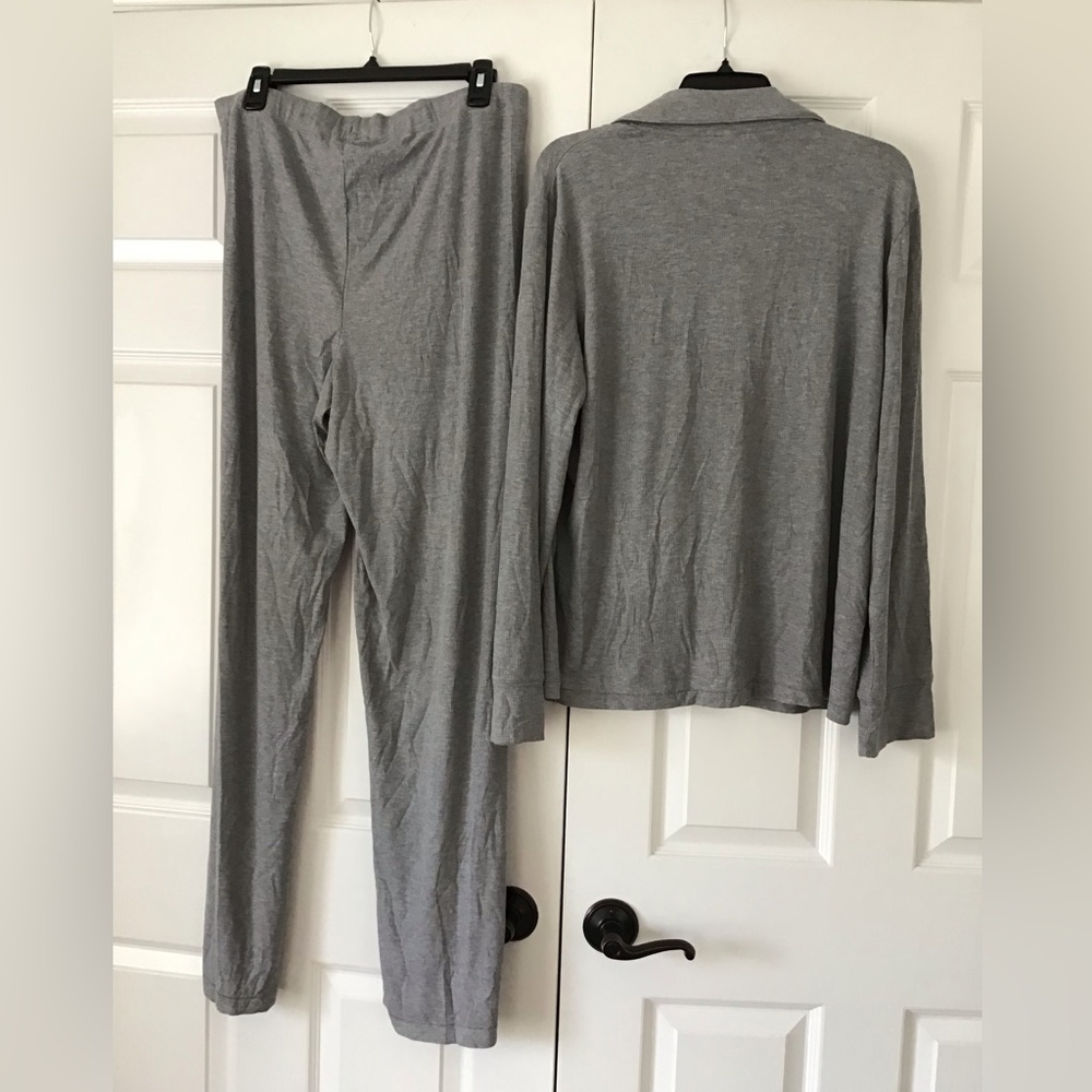 SKIMS Soft Lounge Sleep Set | Heather Gray - Picture 5 of 16